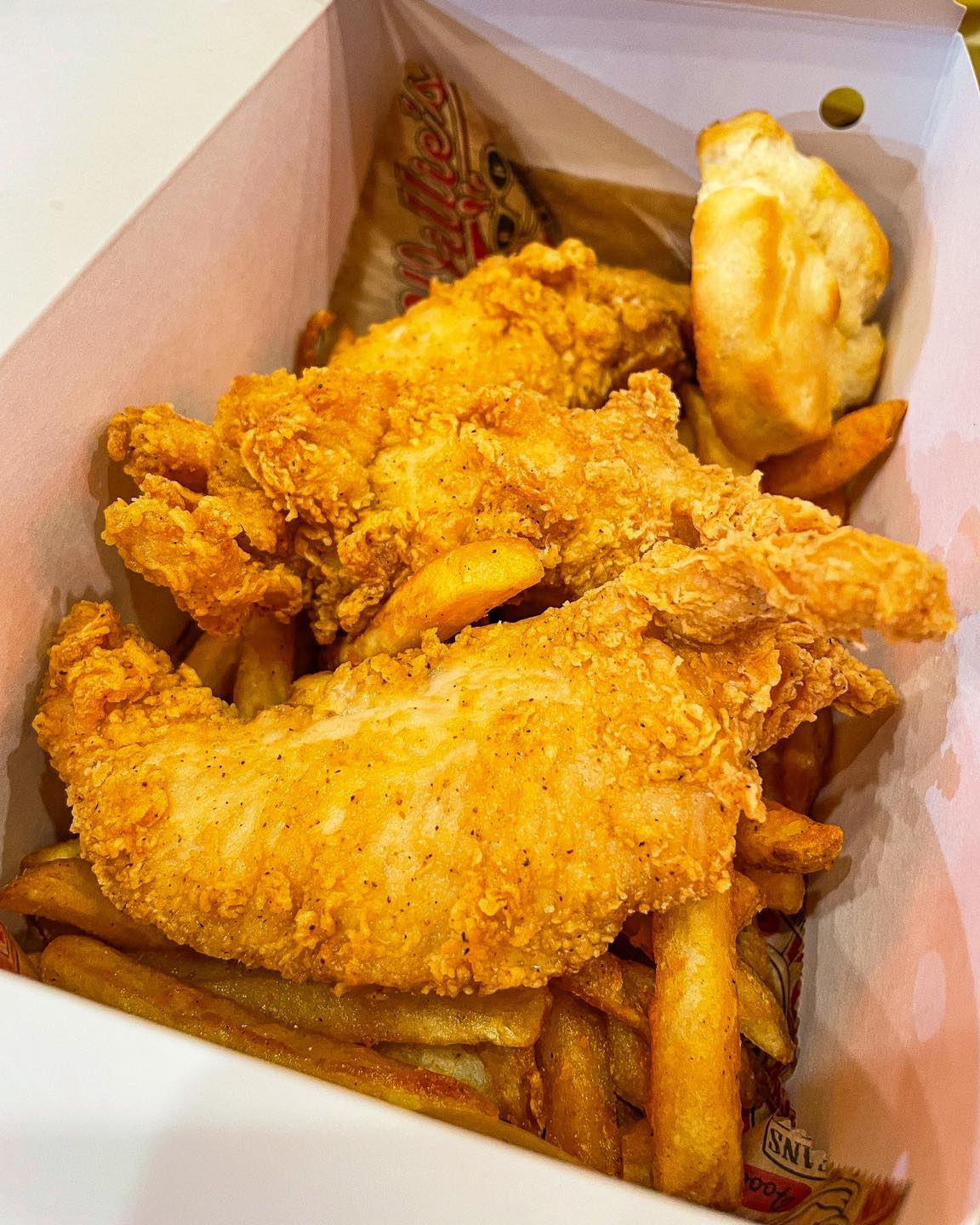 Willie's Chicken Shack from Feast Or Pham Instagram